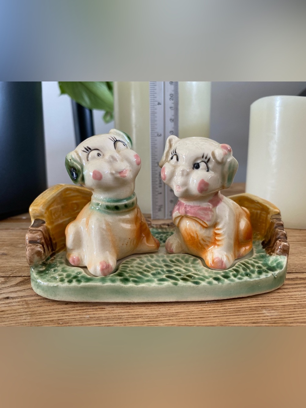 Vintage Ceramic Fido and Flossy Dog Bridge Tray Salt Pepper Shakers Japan Kitsch
